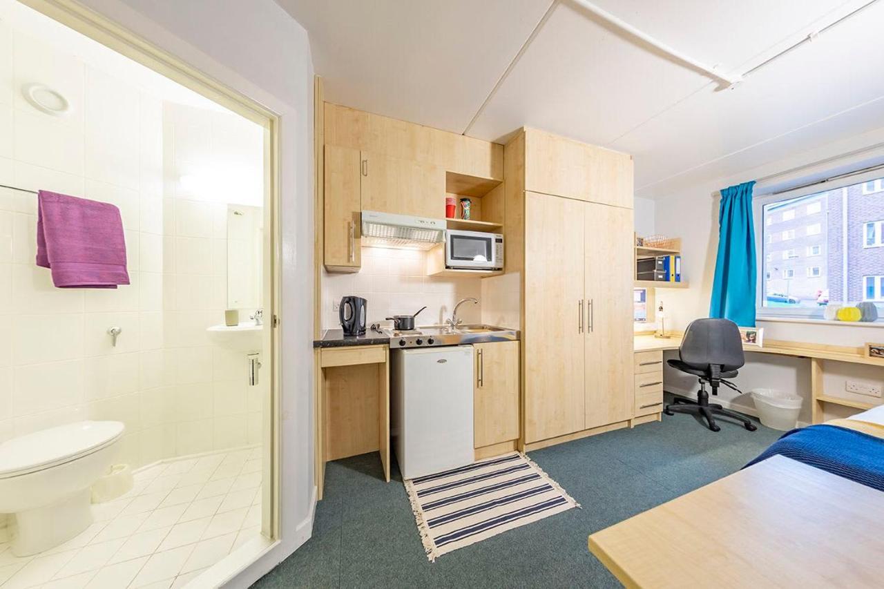 Ferienwohnung Broadgate Park Beeston Nottingham Exterior foto
