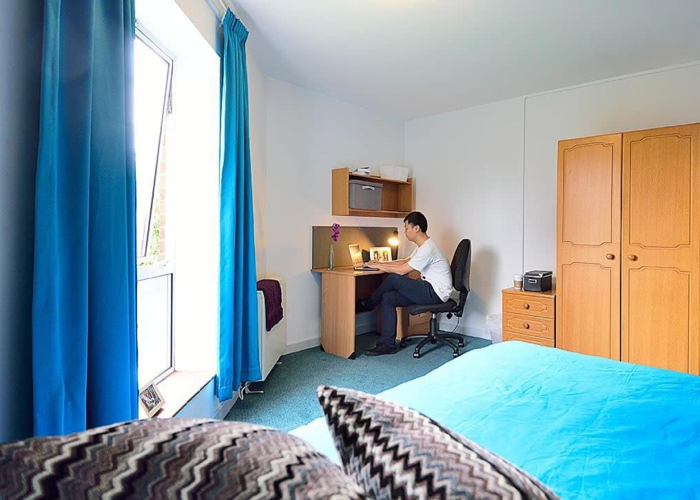 Ferienwohnung Broadgate Park Beeston Nottingham Exterior foto