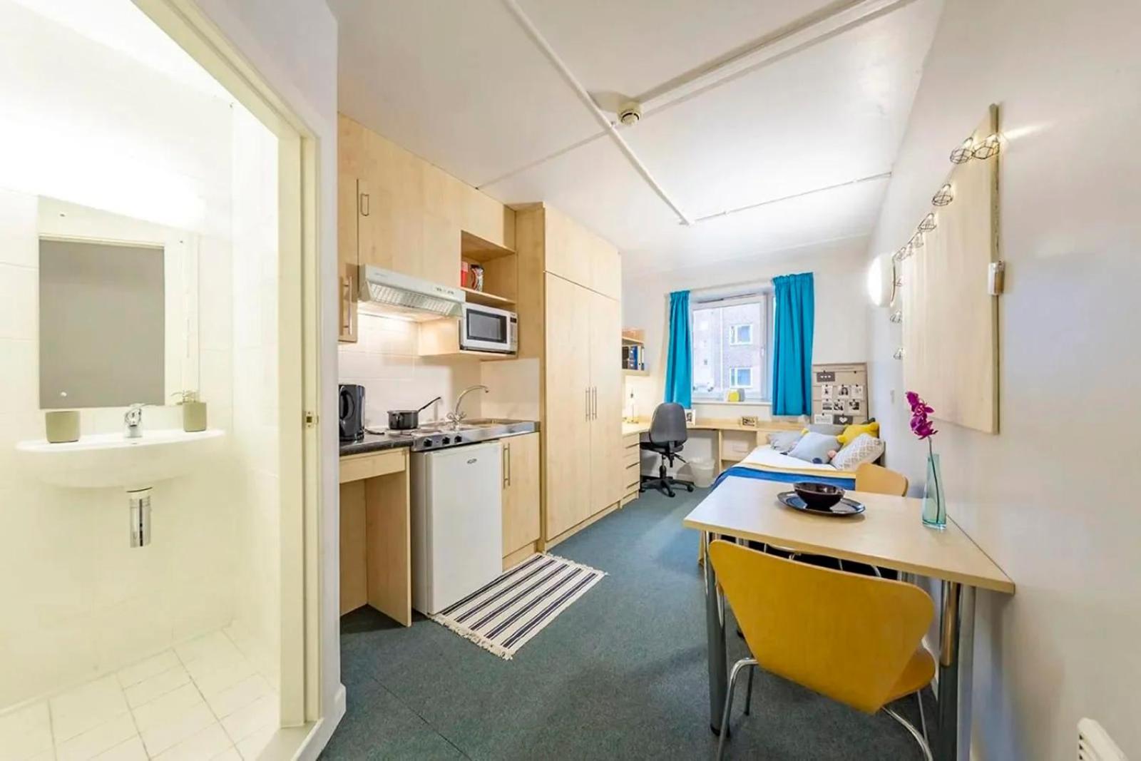 Ferienwohnung Broadgate Park Beeston Nottingham Exterior foto
